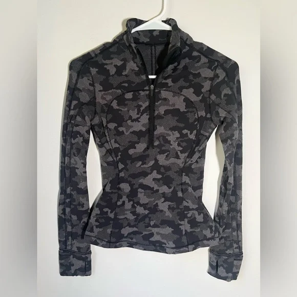 Lululemon Run Briskly 1/2 Zip Jacket Size 2 Heritage Camo Jacquard Black - Picture 5 of 12